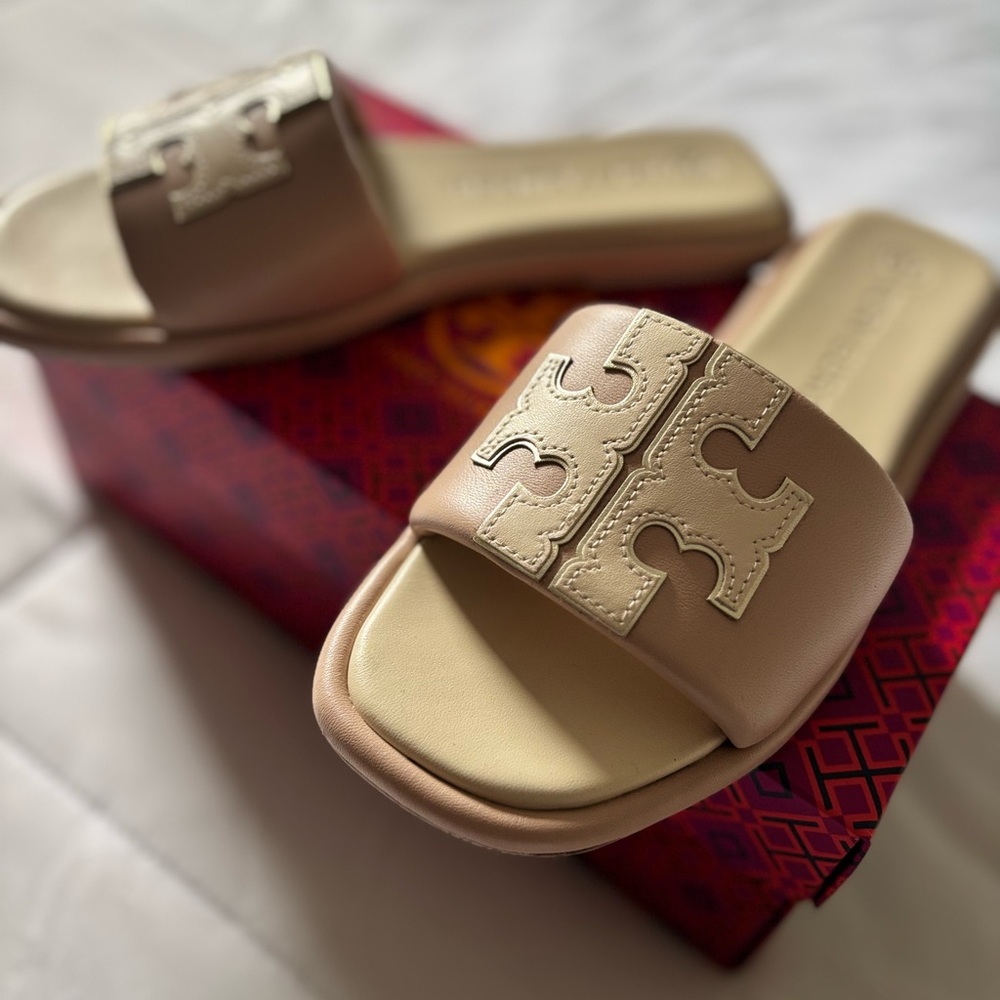 Tory Burch Pink/Tan Sandals Elegant Minimalist Design